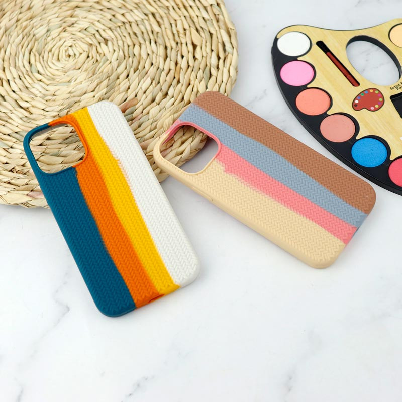 قاب طرح بافت رنگین کمانی گوشی  اپل Iphone 13 Pro
